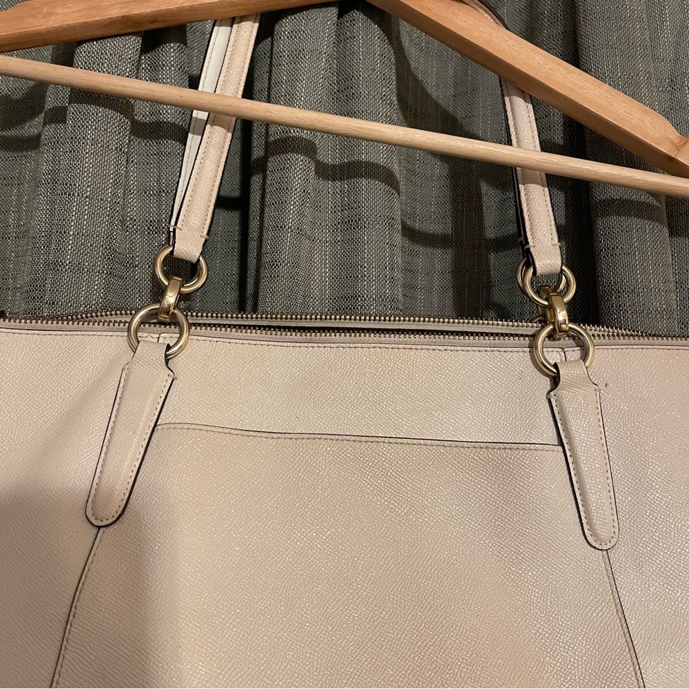 Coach Ava Beige/Shimmer Leather Vintage Tote Bag - Picture 9 of 16